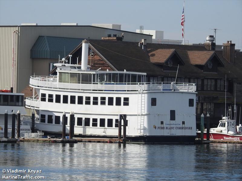 fume blanc commodore (Passenger ship) - IMO , MMSI 367155780, Call Sign WDD5259 under the flag of United States (USA)