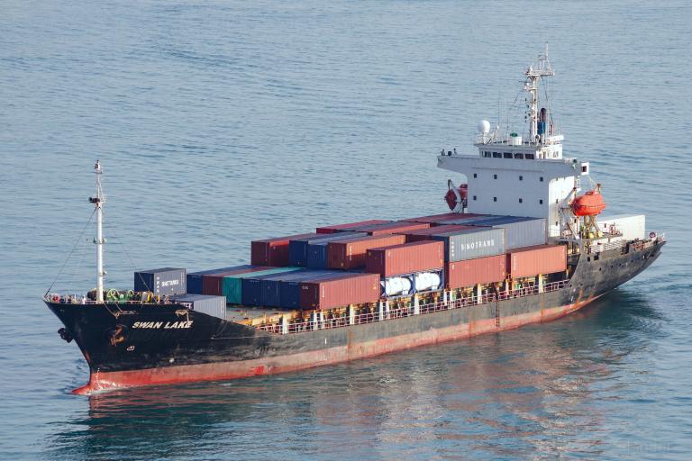 swan lake (Container Ship) - IMO 9158862, MMSI 477118100, Call Sign VRQY3 under the flag of Hong Kong