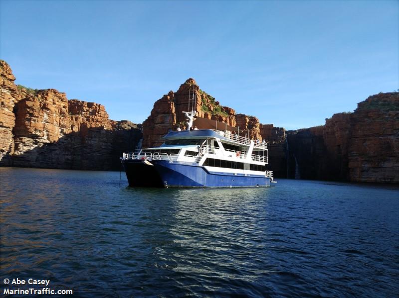 discovery one (Passenger ship) - IMO , MMSI 503036140, Call Sign VNZ2122 under the flag of Australia