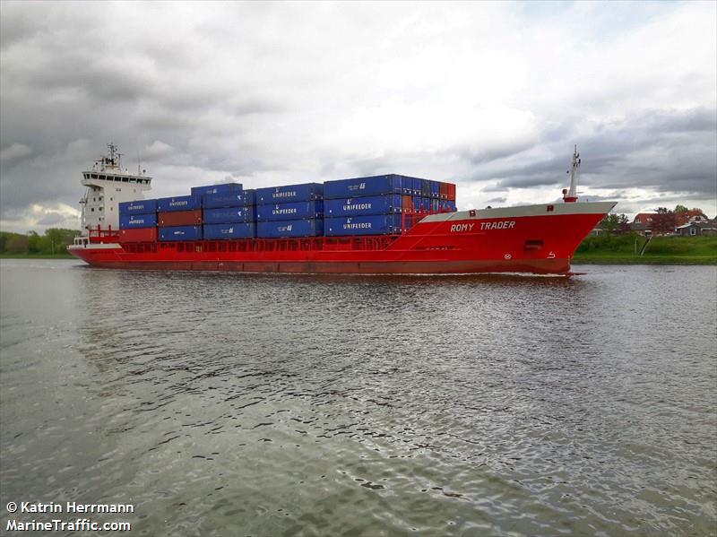 jaohar adam (Container Ship) - IMO 9150080, MMSI 511100328, Call Sign T8A3451 under the flag of Palau