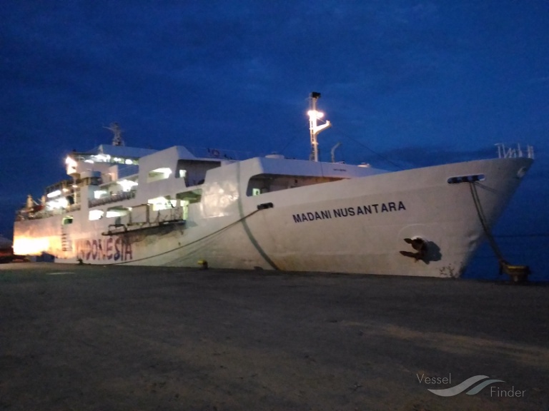 kmp.madani nusantara (Passenger/Ro-Ro Cargo Ship) - IMO 8010972, MMSI 525002089, Call Sign YGSL under the flag of Indonesia