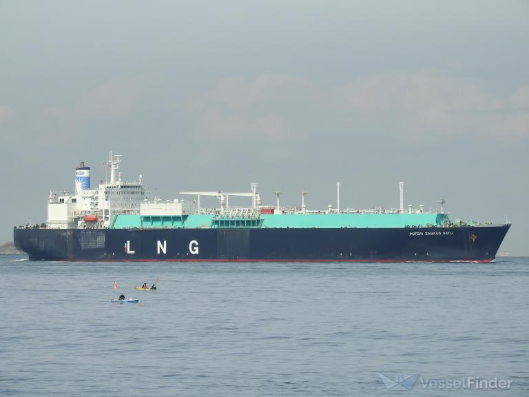 puteri zamrud satu (LNG Tanker) - IMO 9245031, MMSI 533754000, Call Sign 9MEZ2 under the flag of Malaysia