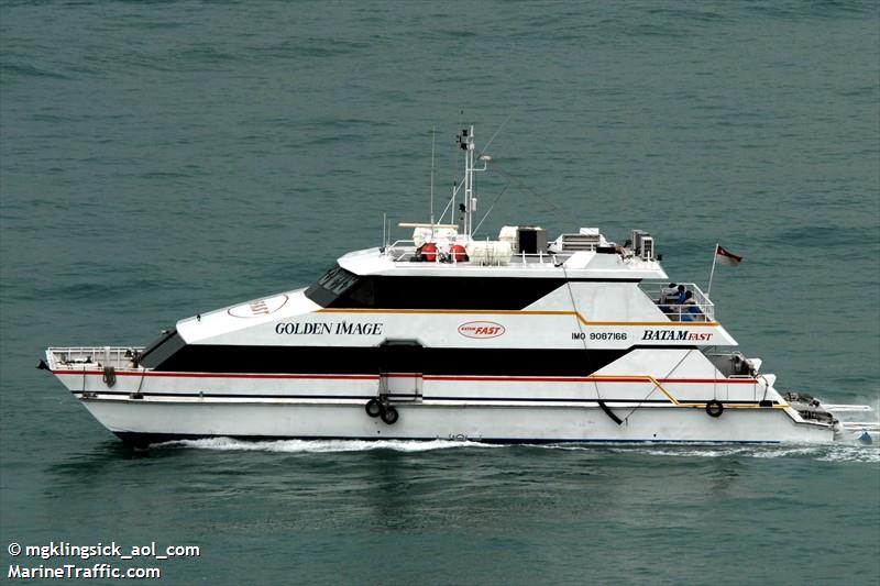 golden image (Passenger Ship) - IMO 9087166, MMSI 563561000, Call Sign 9V3991 under the flag of Singapore