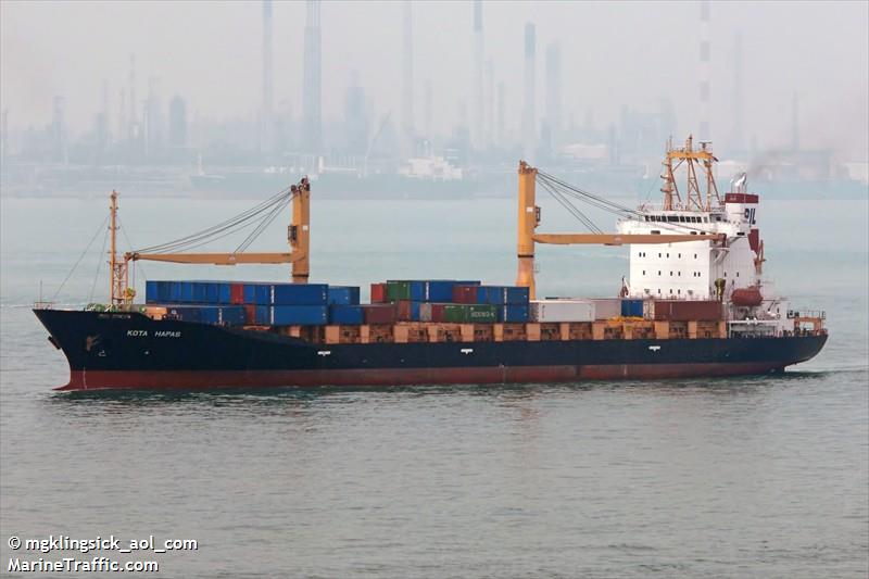 kota hapas (Container Ship) - IMO 9238624, MMSI 564908000, Call Sign 9V8259 under the flag of Singapore