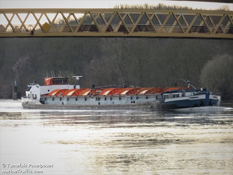 pandora (Cargo ship) - IMO , MMSI 226013260, Call Sign FM7335 under the flag of France