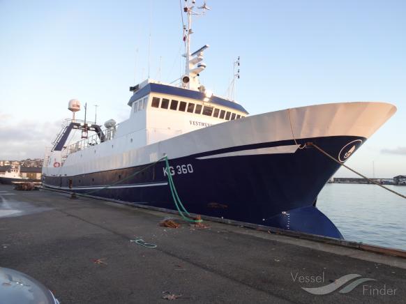 fuglberg (Fishing Vessel) - IMO 8825901, MMSI 231106000, Call Sign OW2097 under the flag of Faeroe Islands