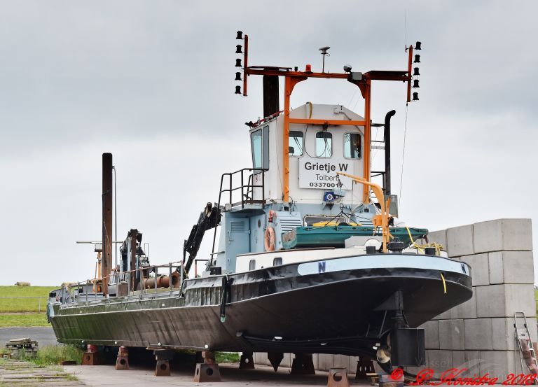 grietje w (Dredging or UW ops) - IMO , MMSI 244810697, Call Sign PF7365 under the flag of Netherlands