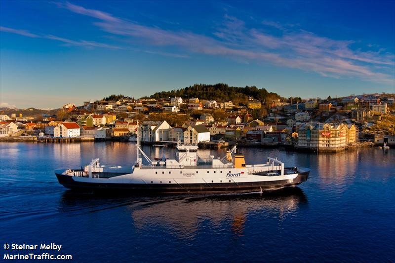 bjornsund (Passenger/Ro-Ro Cargo Ship) - IMO 7805215, MMSI 257219400, Call Sign LIAD under the flag of Norway