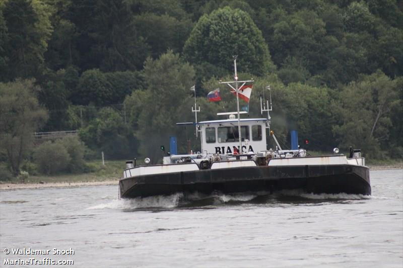 danube express (Oil Products Tanker) - IMO , MMSI 267210059, Call Sign OMGT under the flag of Slovakia
