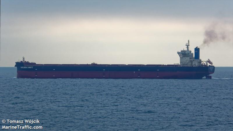 golden swift (Bulk Carrier) - IMO 9702481, MMSI 477713200, Call Sign VRPA6 under the flag of Hong Kong