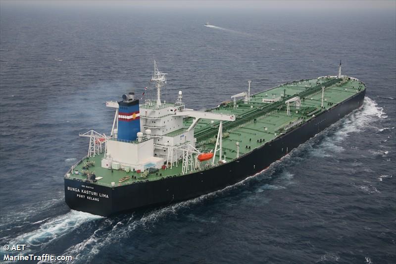 bunga kasturi lima (Crude Oil Tanker) - IMO 9327114, MMSI 533914000, Call Sign 9MFE8 under the flag of Malaysia