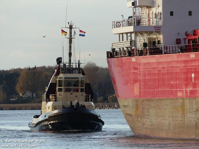 simson (Tug) - IMO 9054365, MMSI 213436000, Call Sign 4LSA2 under the flag of Georgia