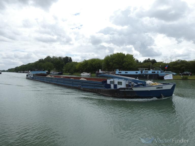 ambre (WIG) - IMO , MMSI 226001540, Call Sign FM3005 under the flag of France