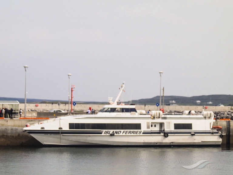 ceol na farraige (Passenger ship) - IMO , MMSI 250134440, Call Sign EI6418 under the flag of Ireland