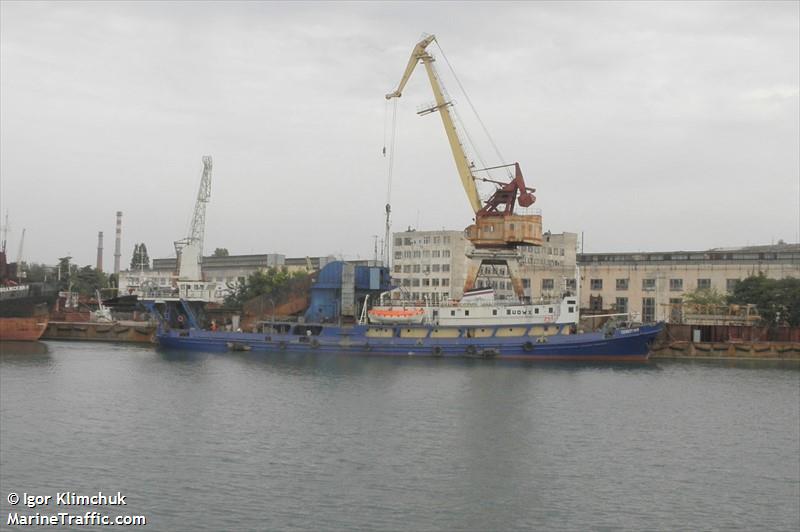 severnaya (Dredger) - IMO 7391628, MMSI 273351270, Call Sign UDXE under the flag of Russia