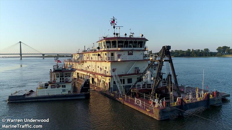 dredge potter (Dredging or UW ops) - IMO , MMSI 368926001, Call Sign AERY under the flag of United States (USA)