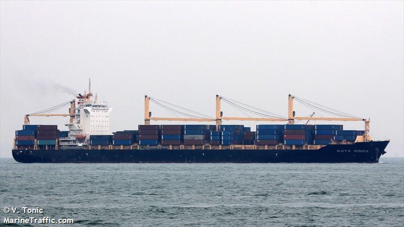 kota singa (Container Ship) - IMO 9681314, MMSI 564757000, Call Sign 9V2131 under the flag of Singapore