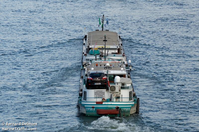 lyp ver (Cargo ship) - IMO , MMSI 226003220, Call Sign  FM2920 under the flag of France