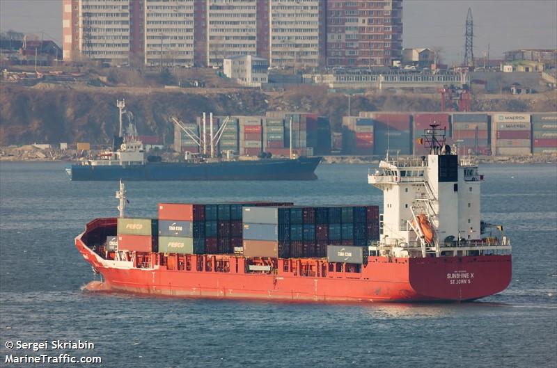 sunshine x (Container Ship) - IMO 9433949, MMSI 304809000, Call Sign V2HF5 under the flag of Antigua & Barbuda