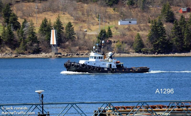 atlantic beech (Tug) - IMO 6912437, MMSI 316001413, Call Sign VC6440 under the flag of Canada