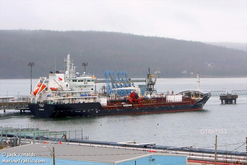 tuvaq w. (Chemical/Oil Products Tanker) - IMO 9610341, MMSI 316037331, Call Sign CJD7842 under the flag of Canada