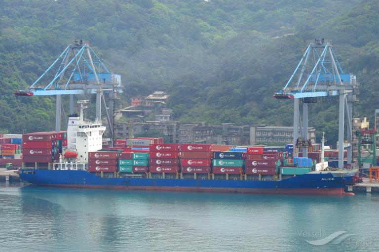 sitc weihai (Container Ship) - IMO 9322231, MMSI 477537100, Call Sign VRPU2 under the flag of Hong Kong