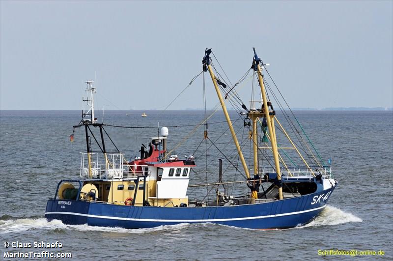 sk42 vertrauen (Fishing vessel) - IMO , MMSI 211288860, Call Sign DMFP under the flag of Germany