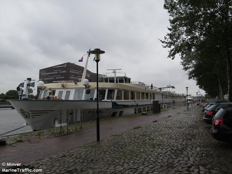 swiss pearl (Passenger ship) - IMO , MMSI 269057090, Call Sign HE7090 under the flag of Switzerland