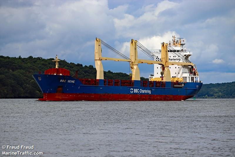 bbc seine (General Cargo Ship) - IMO 9508380, MMSI 305590000, Call Sign V2EX6 under the flag of Antigua & Barbuda