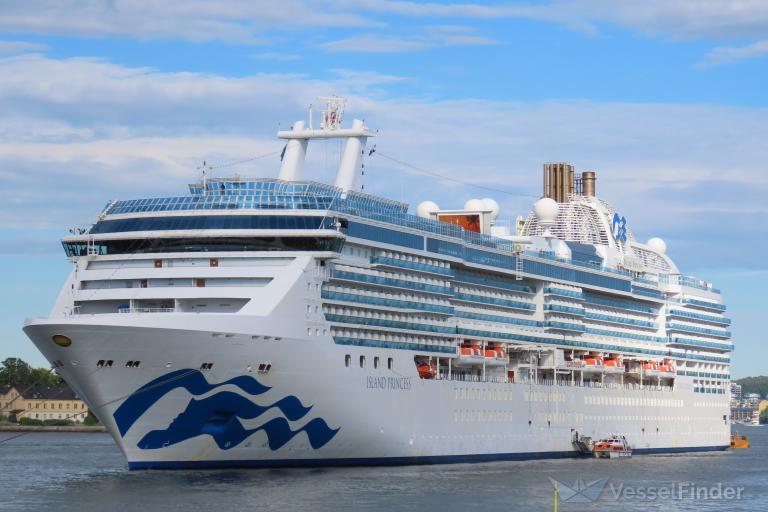 island princess (Passenger (Cruise) Ship) - IMO 9230402, MMSI 310384000, Call Sign ZCDG4 under the flag of Bermuda