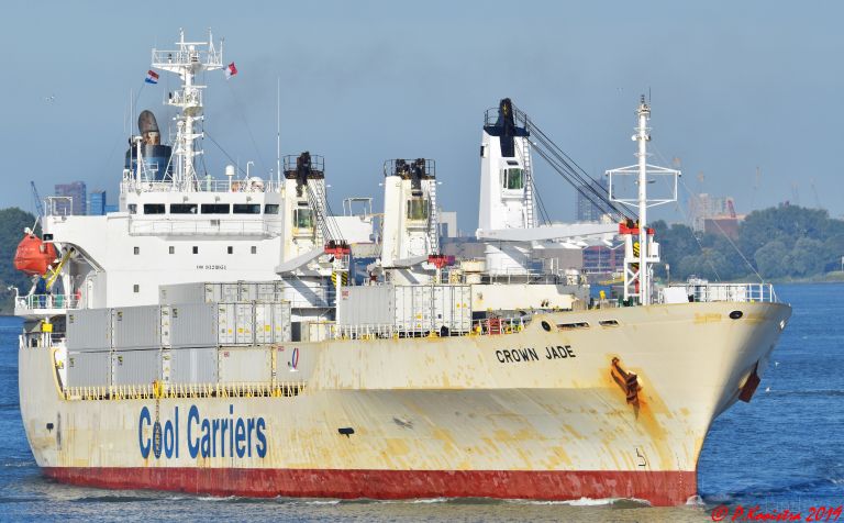 crown jade (Refrigerated Cargo Ship) - IMO 9128051, MMSI 311000791, Call Sign C6DV2 under the flag of Bahamas