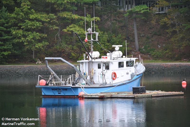 yfu-127 (Towing vessel) - IMO , MMSI 316015724 under the flag of Canada