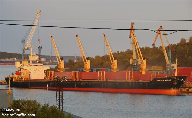 golden bridge (Bulk Carrier) - IMO 9218301, MMSI 357648000, Call Sign 3EJK6 under the flag of Panama