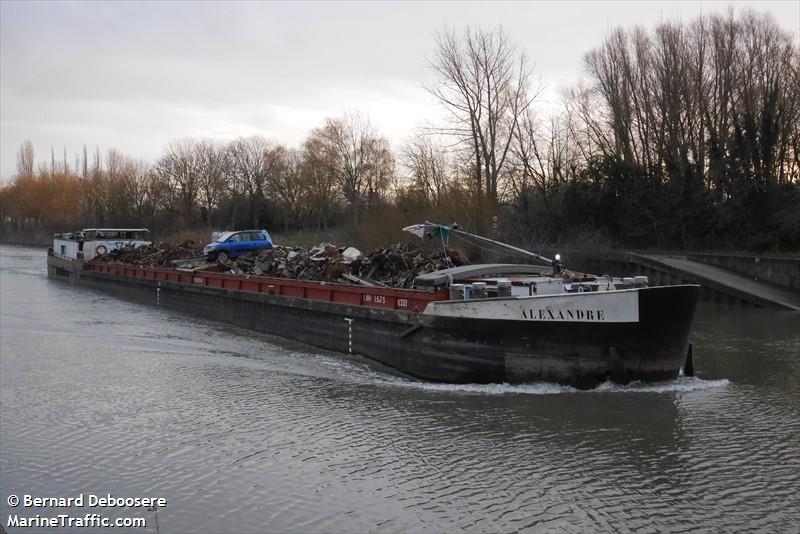 alexandre (Cargo ship) - IMO , MMSI 226000680, Call Sign FM6316 under the flag of France