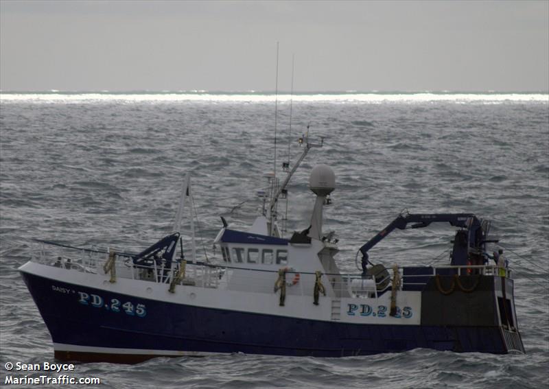 fv kathleenann fr58 (Fishing vessel) - IMO , MMSI 235087354, Call Sign MXQQ5 under the flag of United Kingdom (UK)