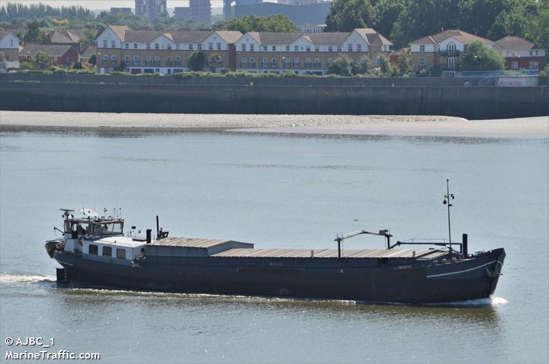 fiat (Cargo ship) - IMO , MMSI 244710234, Call Sign PD9550 under the flag of Netherlands