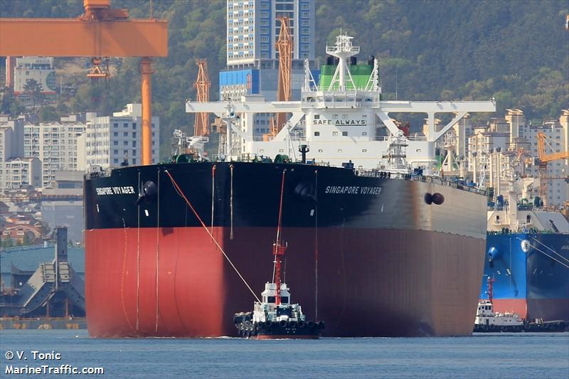 singapore voyager (Crude Oil Tanker) - IMO 9834466, MMSI 311000742, Call Sign C6DP5 under the flag of Bahamas