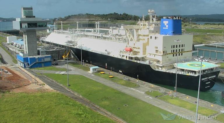 energy universe (LNG Tanker) - IMO 9758844, MMSI 354114000, Call Sign 3ETV9 under the flag of Panama