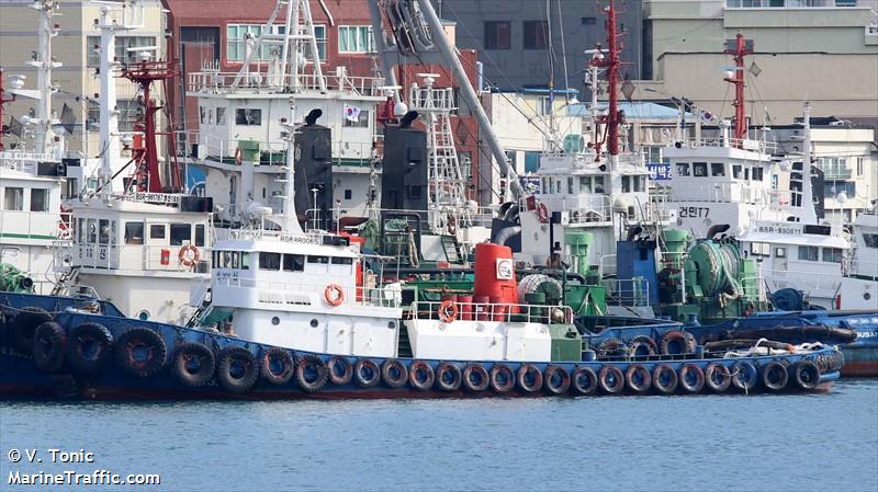 301 sung shin (Cargo ship) - IMO , MMSI 440110300, Call Sign D7QS under the flag of Korea