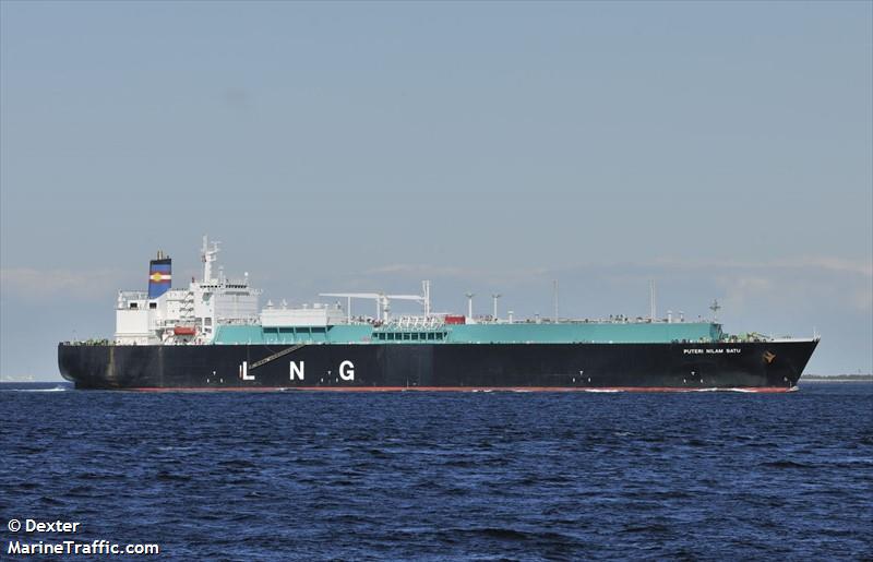 puteri nilam satu (LNG Tanker) - IMO 9229647, MMSI 533747000, Call Sign 9MEW7 under the flag of Malaysia