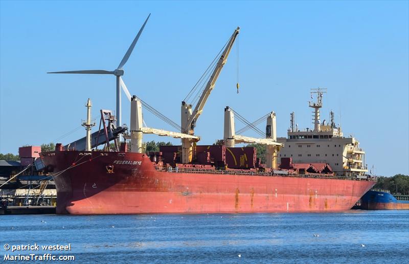 federal skye (Bulk Carrier) - IMO 9606833, MMSI 538004385, Call Sign V7WS9 under the flag of Marshall Islands