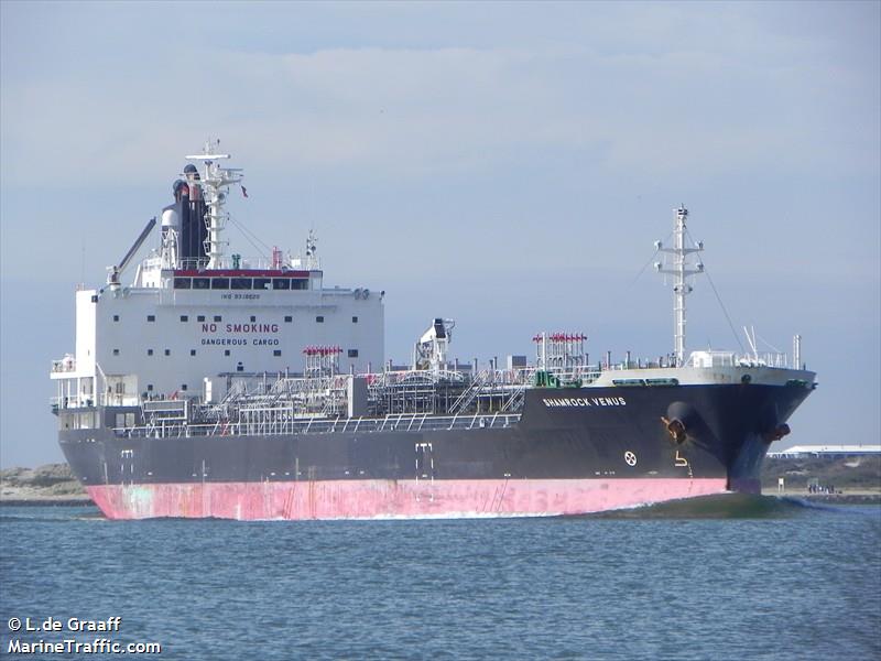 aom t1302 (Tug) - IMO , MMSI 565163000 under the flag of Singapore