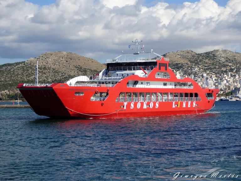 protoporos xiii (Passenger/Ro-Ro Cargo Ship) - IMO 9825972, MMSI 240042300, Call Sign SVA7820 under the flag of Greece