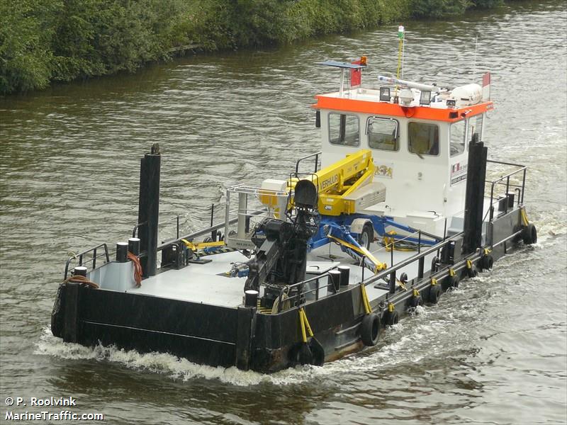 francisca (Dredging or UW ops) - IMO , MMSI 244700518, Call Sign PB4232 under the flag of Netherlands