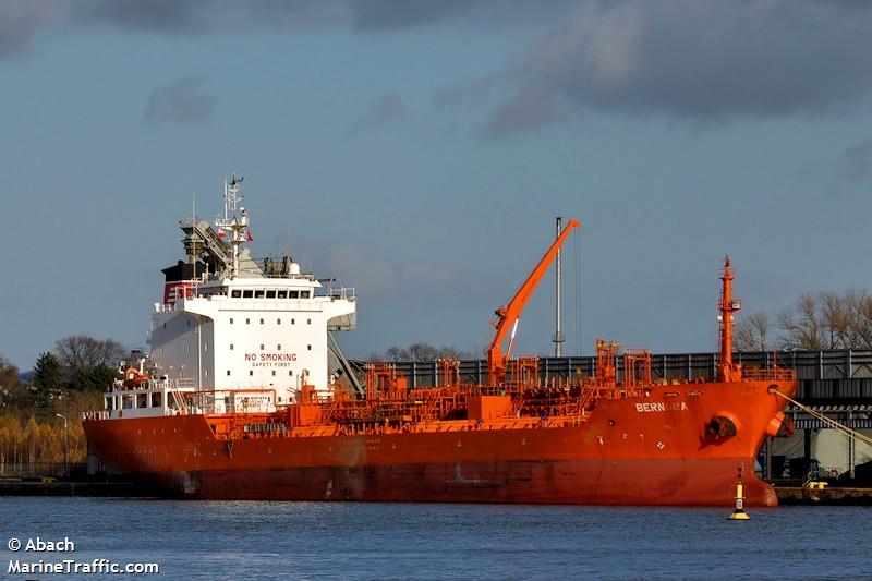 bernora (Chemical/Oil Products Tanker) - IMO 9352145, MMSI 311016000, Call Sign C6WS9 under the flag of Bahamas