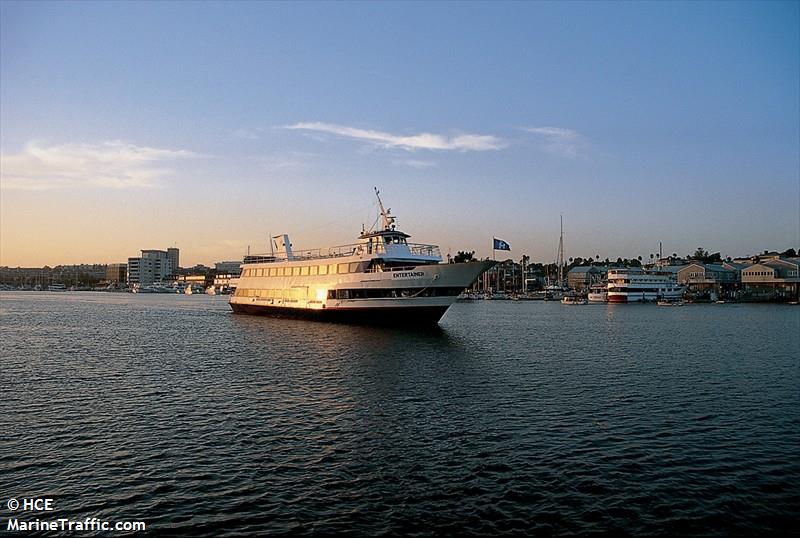 entertainer (Passenger ship) - IMO , MMSI 367015530, Call Sign WCQ6000 under the flag of United States (USA)