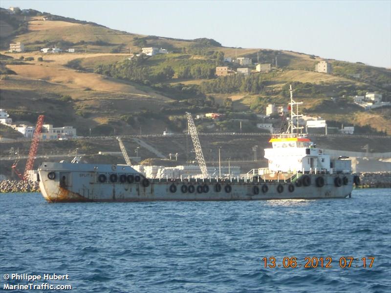 split 4 (Motor Hopper) - IMO 9237917, MMSI 375585000, Call Sign J8B2096 under the flag of St Vincent & Grenadines