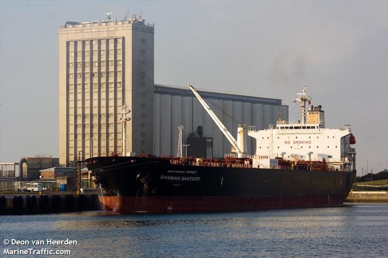sanmar santoor (Oil Products Tanker) - IMO 9240847, MMSI 419001420, Call Sign VTAP under the flag of India