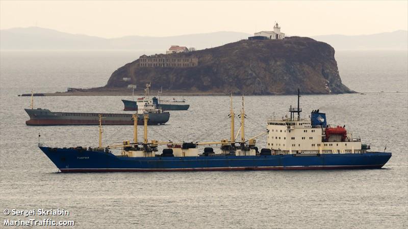tavria (Refrigerated Cargo Ship) - IMO 8826759, MMSI 273359920, Call Sign UBIH4 under the flag of Russia