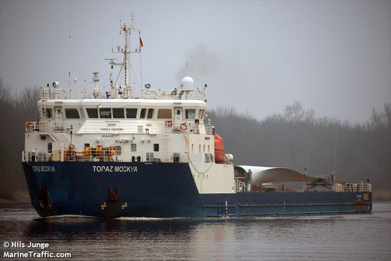 topaz moskva (Heavy Load Carrier) - IMO 9812262, MMSI 273419460, Call Sign UBKQ under the flag of Russia